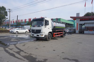 東風(fēng)D3  12方    吸污車 東風(fēng)D3  12方    吸污車