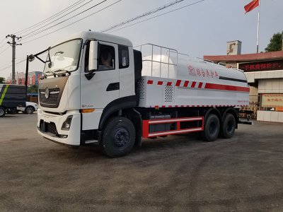 東風天龍   綠化綜合養護車 東風天龍   綠化綜合養護車