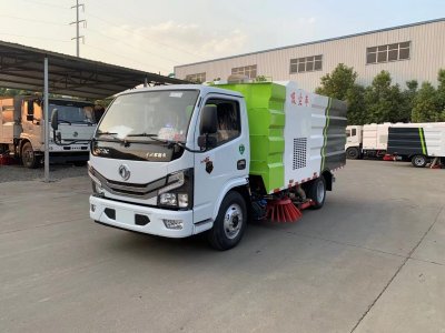 東風多利卡D6  中置吸塵車 東風多利卡D6  中置吸塵車