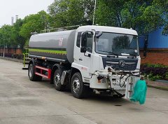 東風(fēng)天錦小三軸   護(hù)欄清洗車 東風(fēng)天錦小三軸   護(hù)欄清洗車