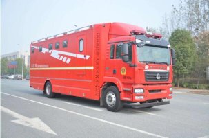 重汽豪沃淋浴車 重汽豪沃淋浴車